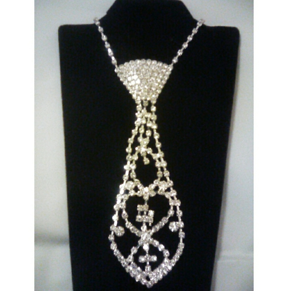 Sexy rhinestone tie choker